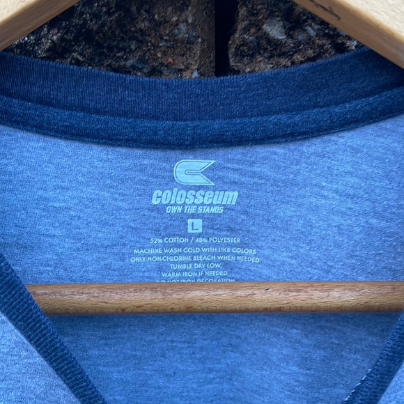 Notre Dame Long-Sleeve Tee- Size Large - Picture 2 of 4